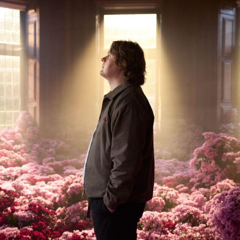 Lewis-Capaldi-Stay-Love