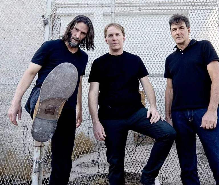 dogstar-play-rock-for-people-2024-news (1)