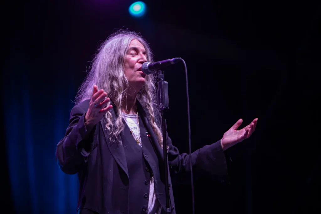 patty-smith-quartet-castello-sforzesco-milano-2022-1dx-1045