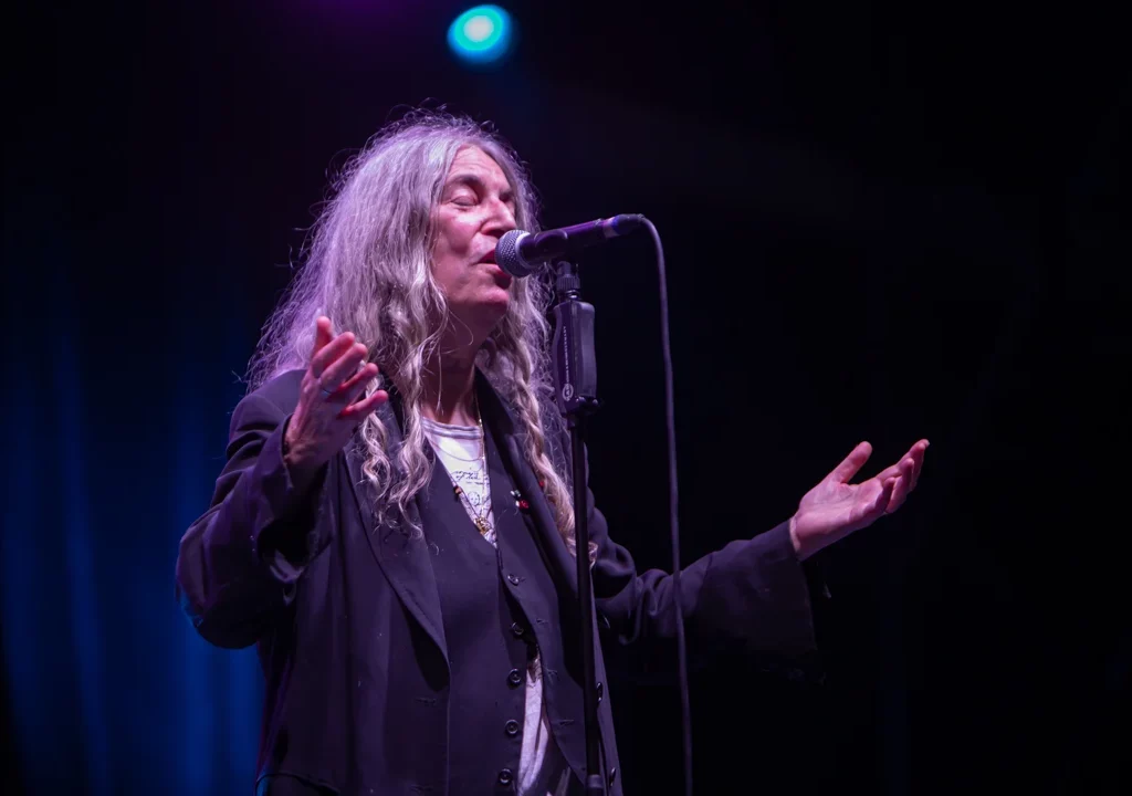 patty-smith-quartet-castello-sforzesco-milano-2022-1dx-1045