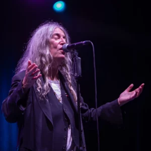 patty-smith-quartet-castello-sforzesco-milano-2022-1dx-1045