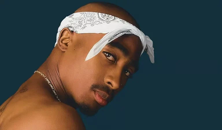 Late-Tupac-Shakur_1786349913