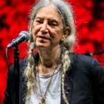 patti-smith-16-9-aspect-ratio-default-0_da39