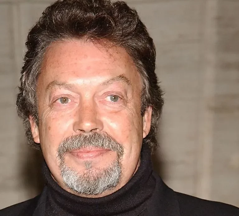 tim-curry-morto